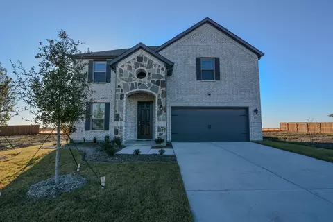 133 Trinity St, Grandview, TX 76050