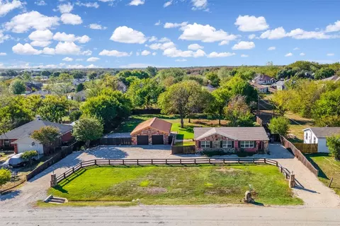 621 Concho Dr, Oak Point, TX 75068