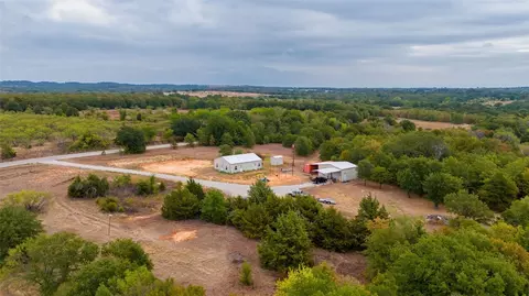 5447 Old Decatur Rd, Alvord, TX 76225