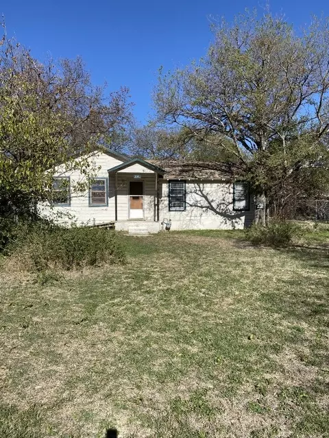 2257 Fritz Allen St, Sansom Park, TX 76114