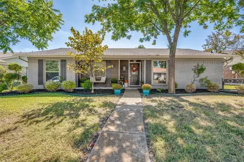 2010 Village Crest Dr, Garland, TX 75044