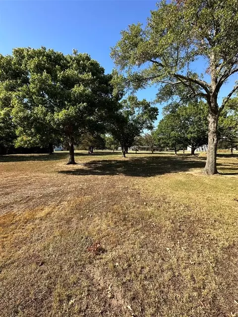 Tbd Maze Court, Collinsville, TX 76233