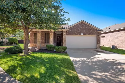 1217 Nora Ln, Denton, TX 76210