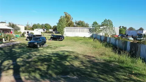474 Masthead Rd, Gun Barrel City, TX 75156