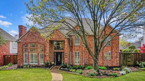 3924 Woodlawn Ln, Plano, TX 75025
