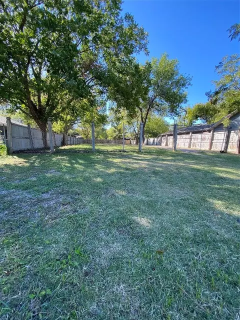 4127 Odessa St, Dallas, TX 75212