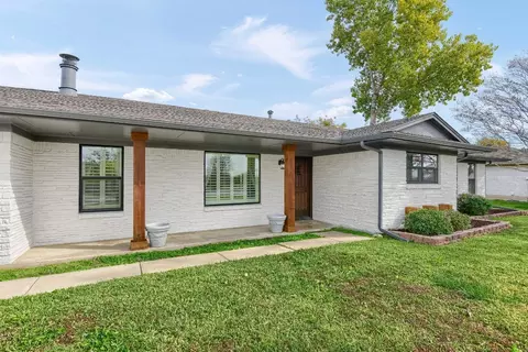 215 N 4th St, Princeton, TX 75407