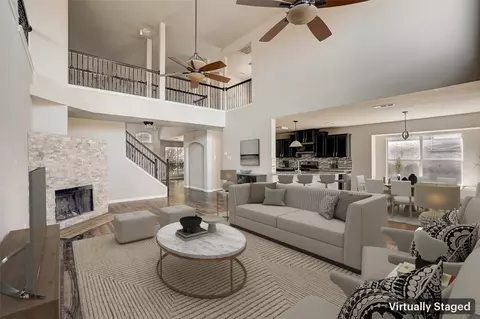 415 Euless Dr, Cedar Hill, TX 75104