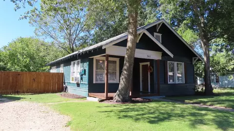 361 14th St NE, Paris, TX 75460