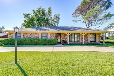 3513 Ashford Ave, Fort Worth, TX 76133