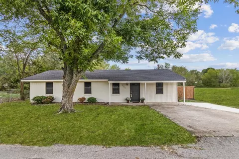 409 N 1st St, Crandall, TX 75114