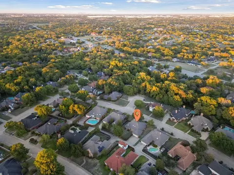 633 Bent Creek Dr, Desoto, TX 75115