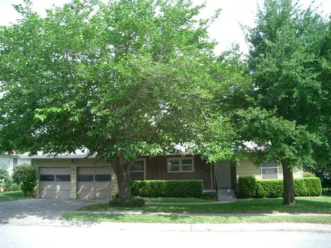 5001 Monette St, Haltom City, TX 76117