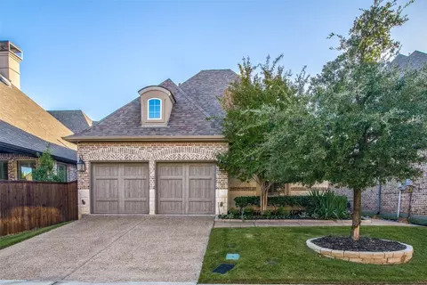 910 Fir Forrest Dr, Lewisville, TX 75056
