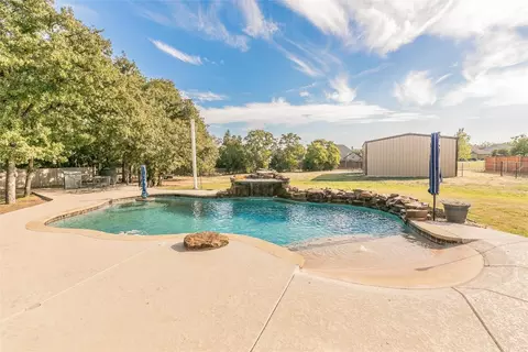112 Mitch Ct, Boyd, TX 76023