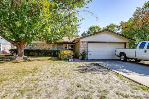 237 Hialeah Park St, Saginaw, TX 76179