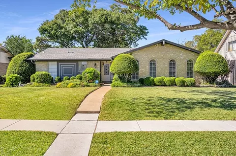 704 Rollingwood Dr, Richardson, TX 75081