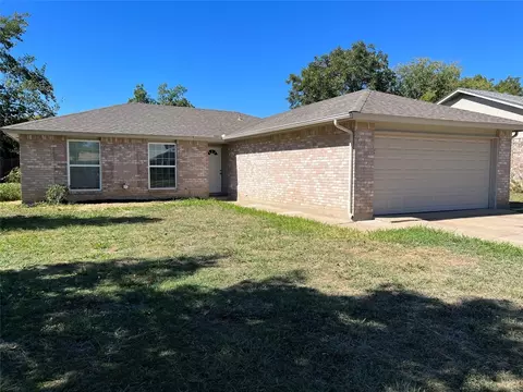 7513 Evergreen Dr, Watauga, TX 76148