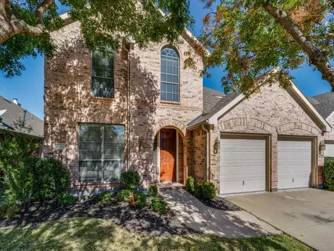 2620 Cove Dr, Grand Prairie, TX 75054