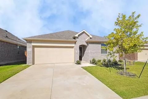 11433 Alpine Springs Dr, Aubrey, TX 76227