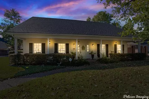 305 Acadian Pl, Shreveport, LA 71106