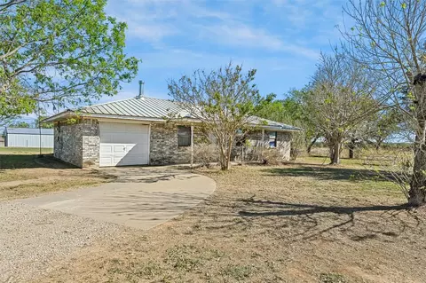 101 Cedar St, Paradise, TX 76073
