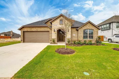 4409 Bel Air Dr, Midlothian, TX 76065