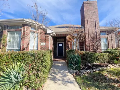 1706 Arbor Creek Dr, Garland, TX 75040