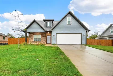 708 Porcupine Dr, Springtown, TX 76082