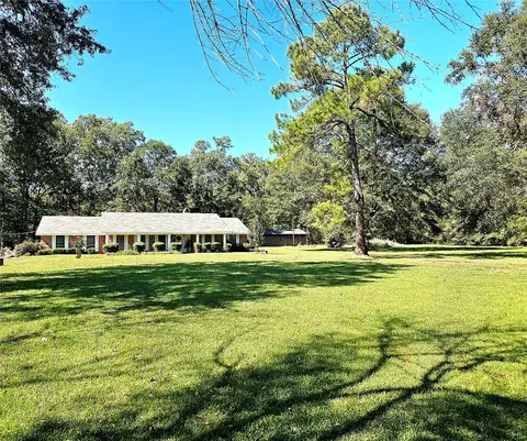 464 Cane Bend Dr, Haughton, LA 71037