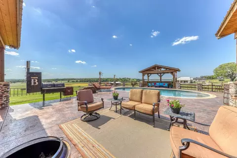 1641 Old Garner Rd, Weatherford, TX 76088
