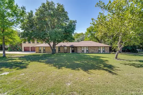 812 Meadow Dr, Wylie, TX 75098
