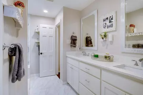 700 Jonathan Dr, Euless, TX 76040 photo 21