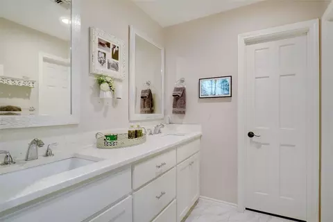 700 Jonathan Dr, Euless, TX 76040 photo 19