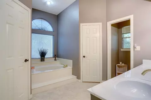 700 Jonathan Dr, Euless, TX 76040 photo 26
