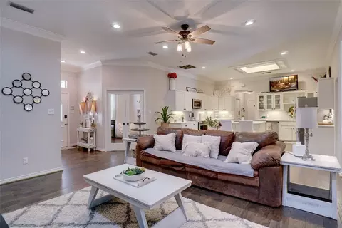 700 Jonathan Dr, Euless, TX 76040 photo 9