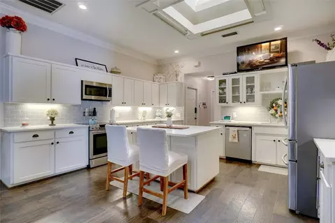 700 Jonathan Dr, Euless, TX 76040 photo 10