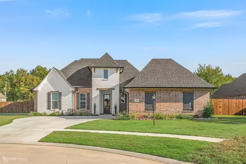 1368 Quincy Dr, Bossier City, LA 71111