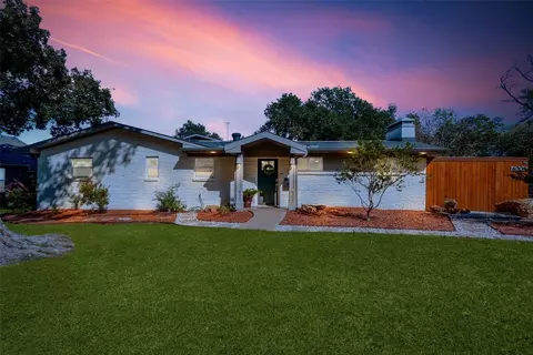 6205 Warrington Pl, Fort Worth, TX 76112