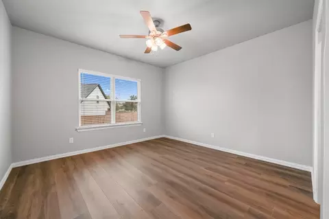829 Feather Edge Dr, Springtown, TX 76082 photo 11