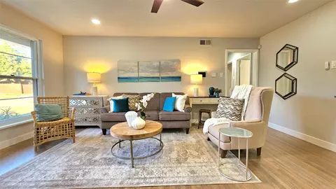 2444 Highwood Dr, Dallas, TX 75228