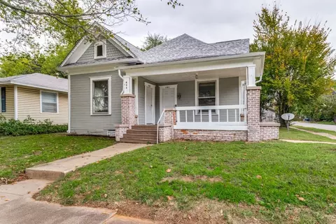 431 E Woodard St, Denison, TX 75021