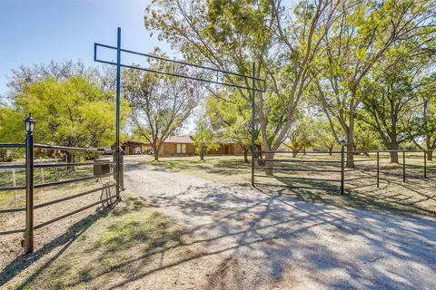 5330 Pork Chop Hl, Fort Worth, TX 76126