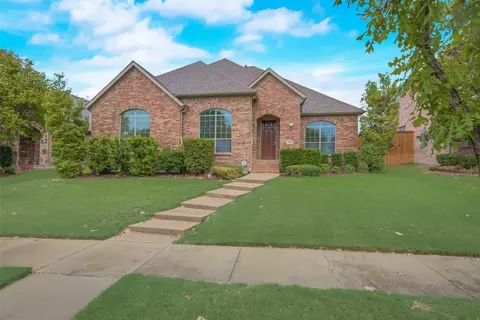 405 Broken Sword Dr, Lewisville, TX 75056