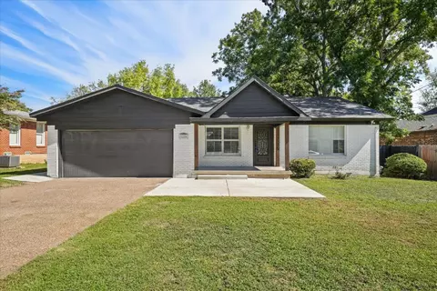 1206 S Britain Rd, Irving, TX 75060