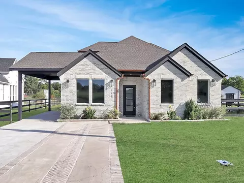 111 Keystone Rd, Trinidad, TX 75163