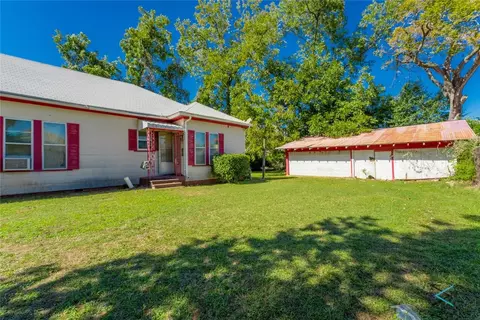 208 W College St, Athens, TX 75751