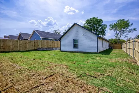 1004 Ray Dr, Denison, TX 75020 photo 27