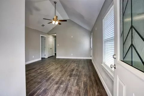 1004 Ray Dr, Denison, TX 75020 photo 5