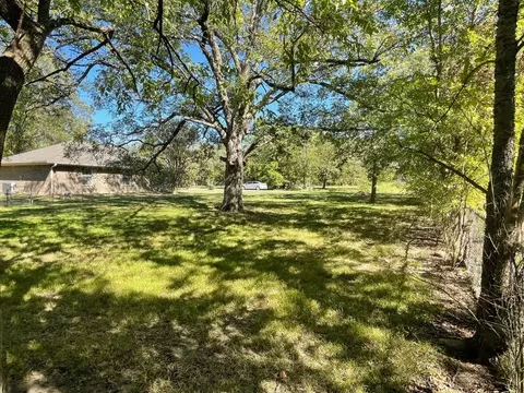 1815 Division St, Commerce, TX 75428 photo 5